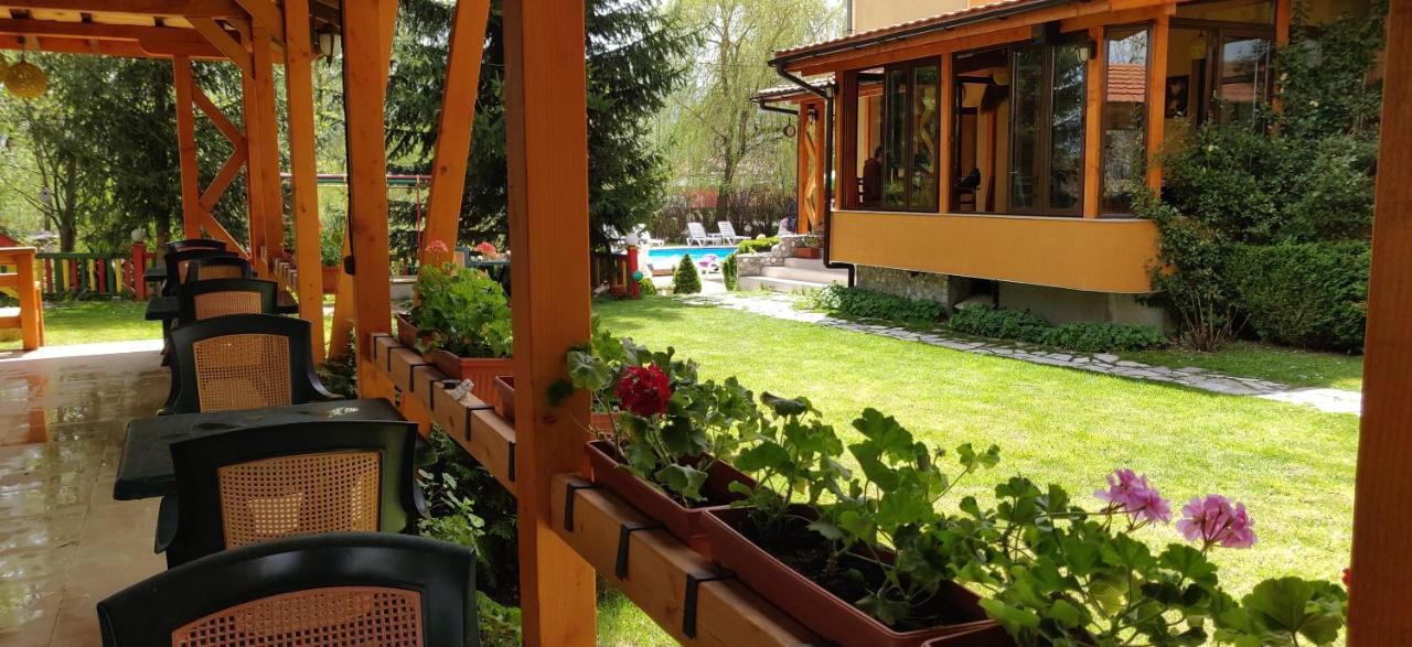 Family Hotel IV Велинград Экстерьер фото
