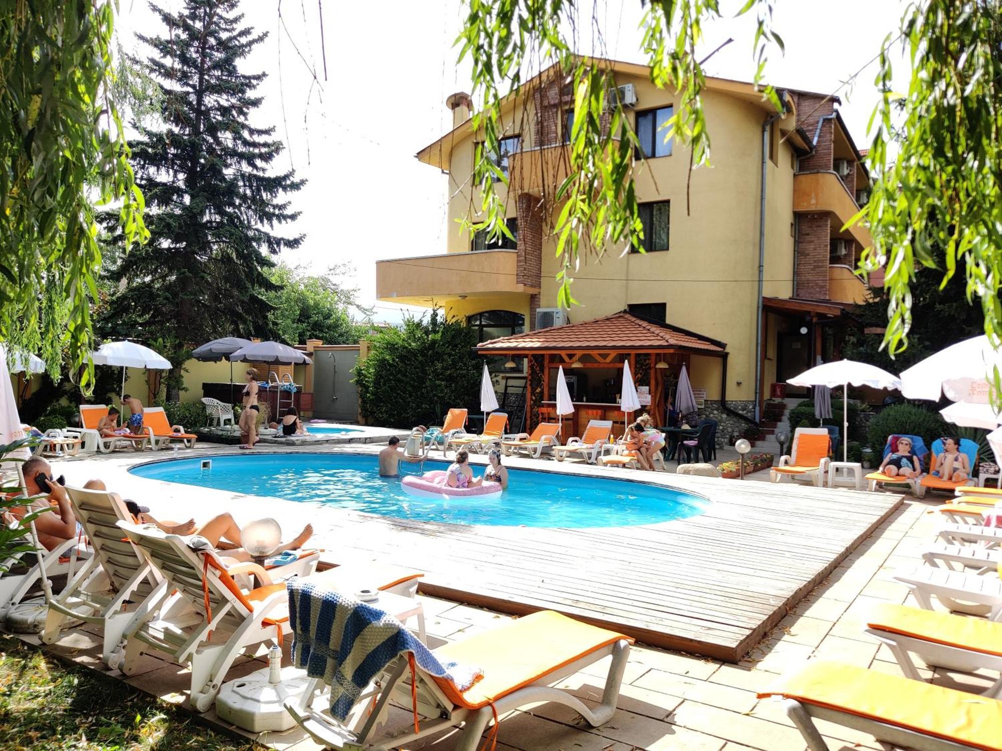 Family Hotel IV Велинград Экстерьер фото