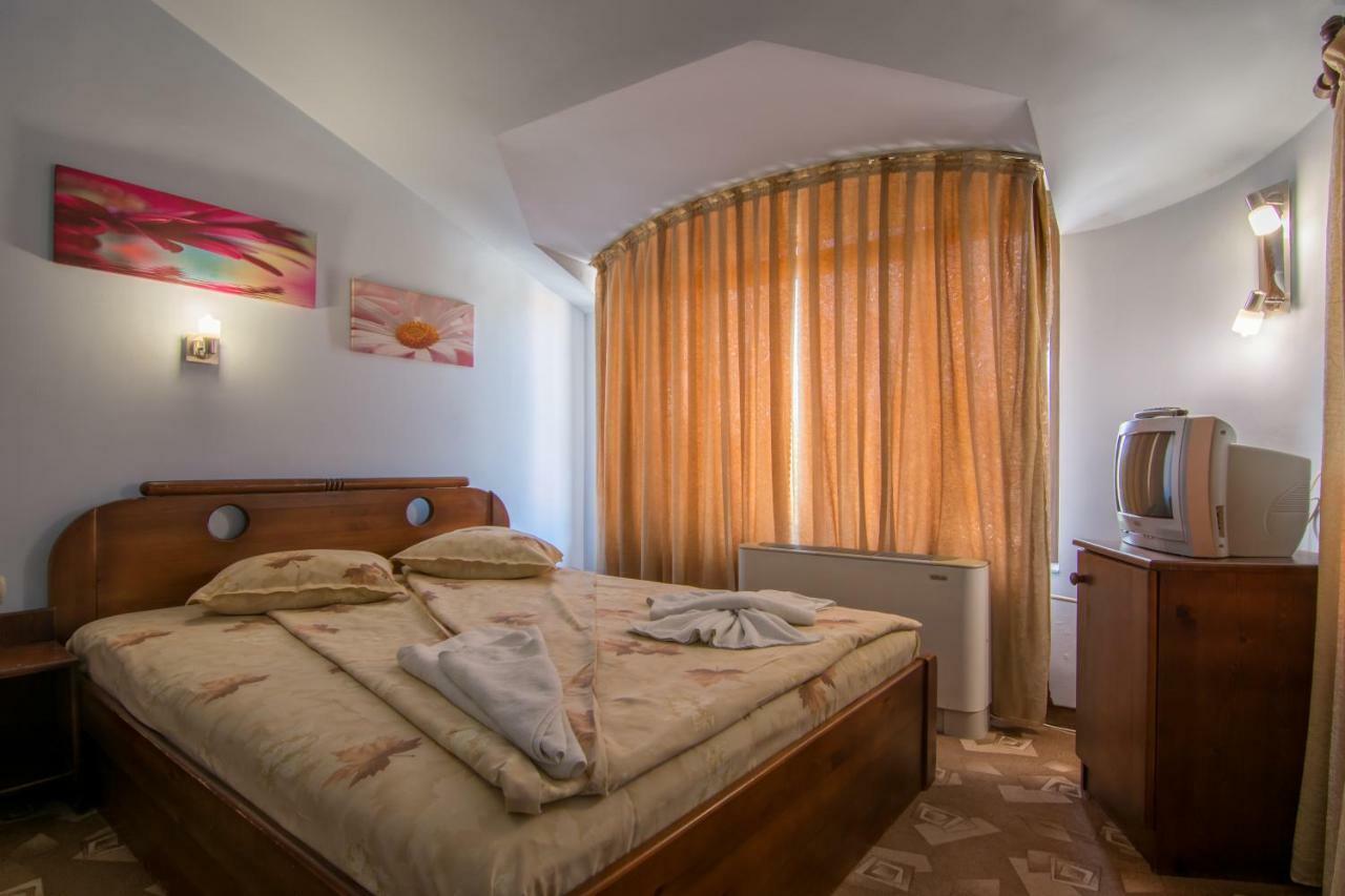 Family Hotel IV Велинград Экстерьер фото